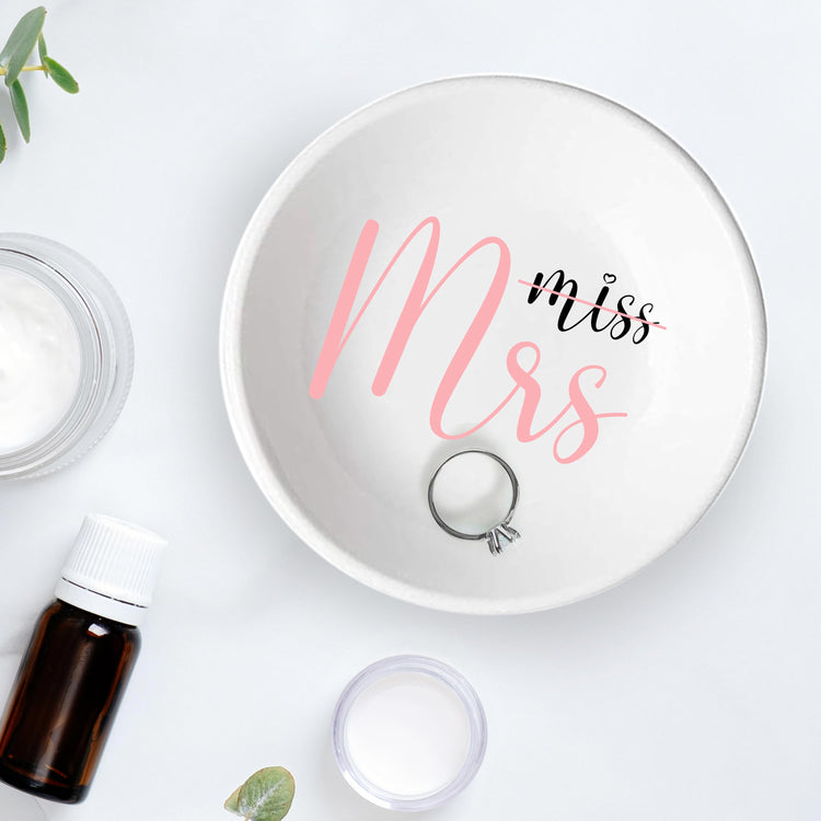 Custom Miss to Mrs Round Ring Dish